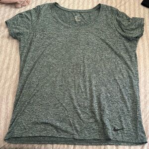 Women’s Nike dry fit XXL